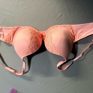 Victoria's Secret Coral Lace Push-Up Bra
